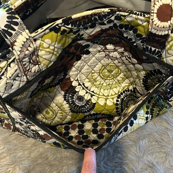 Vera Bradley cotton quilted stroll along circle pattern diaper bag - Picture 8 of 10
